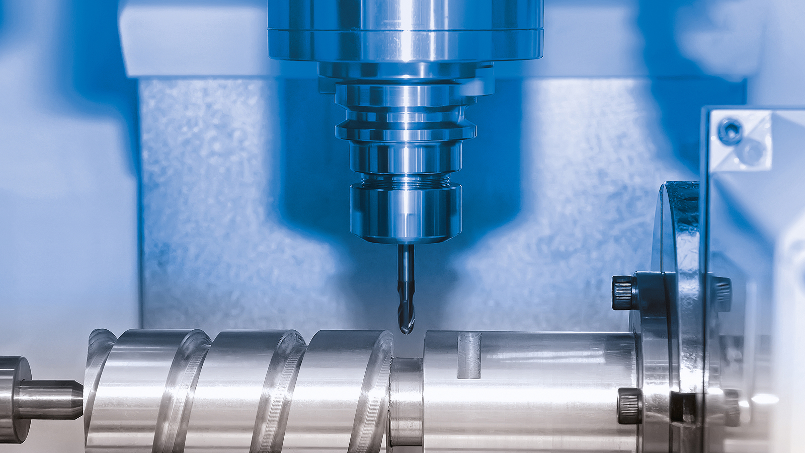 Milling tool with MultiCon® coating for steel machining