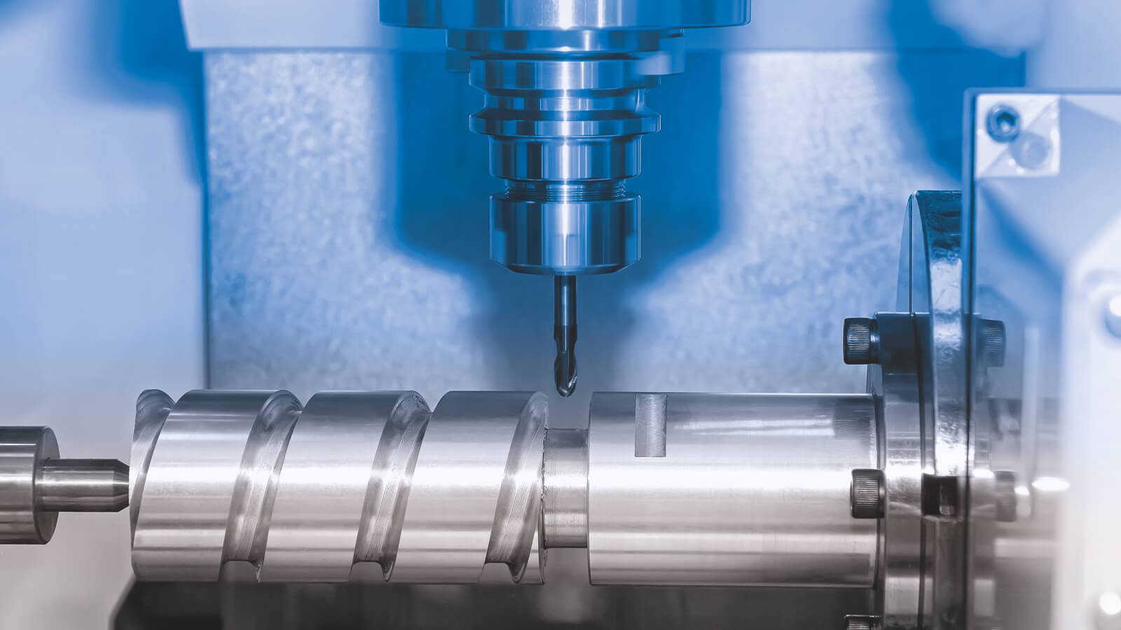 Milling tool with MultiCon® coating for steel machining